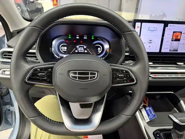 Geely Emgrand 2023, фото 10