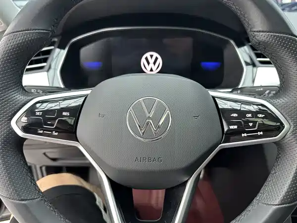 Volkswagen Magotan 2023, фото 13
