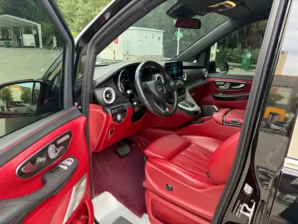 Mercedes-Benz V-Class 2022, фото 2