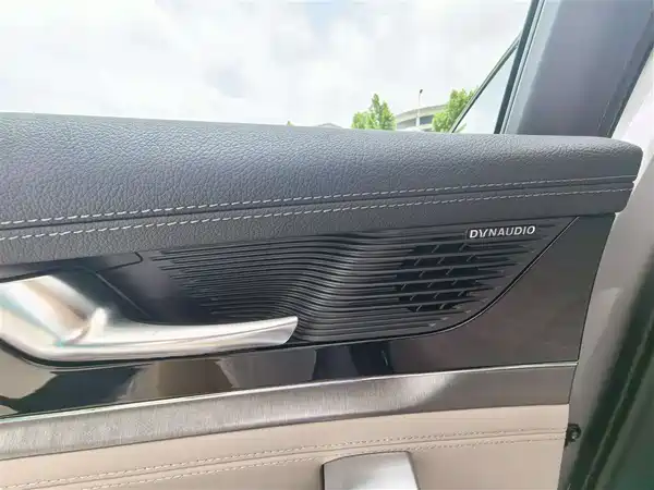BYD Tang DM-i 2025, фото 11