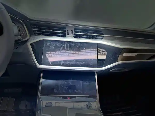 Audi A6 2025, фото 18