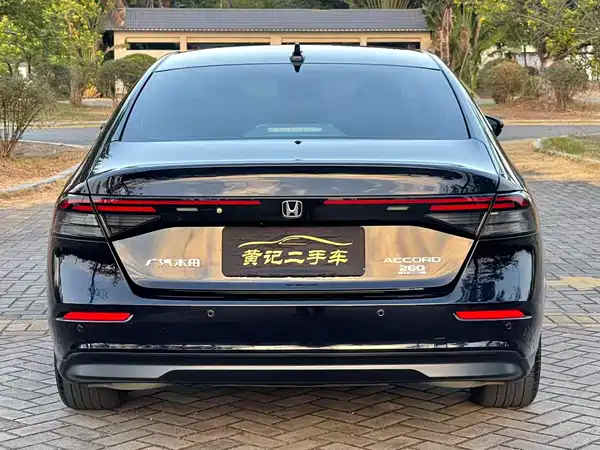 Honda Accord 2023, фото 6