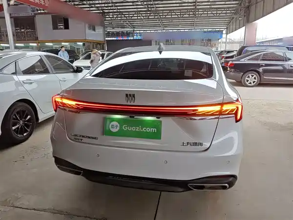 Buick LaCrosse 2023, фото 3