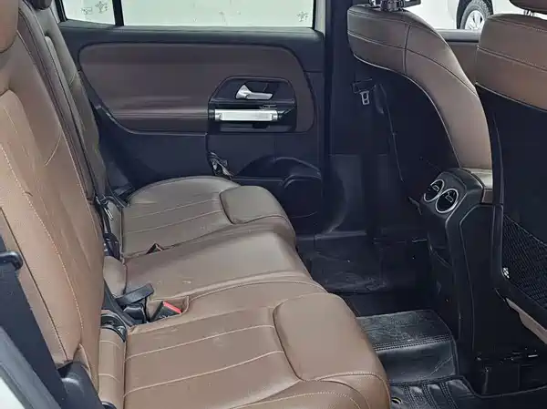 Mercedes-Benz GLB 2021, фото 12