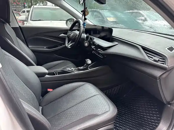 Buick Verano 2023, фото 13