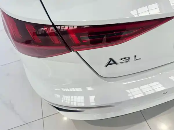 Audi A3 2024, фото 13