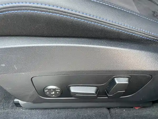 BMW M235L 2025, фото 10