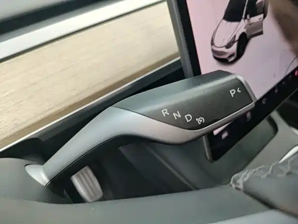 Tesla Model Y 2021, фото 13