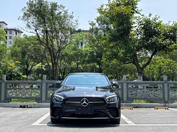 Mercedes-Benz E-Class 2022, фото 2