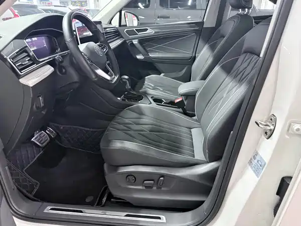 Volkswagen Tiguan L 2022, фото 8