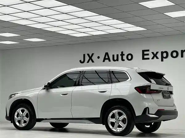 BMW X1 2023, фото 9