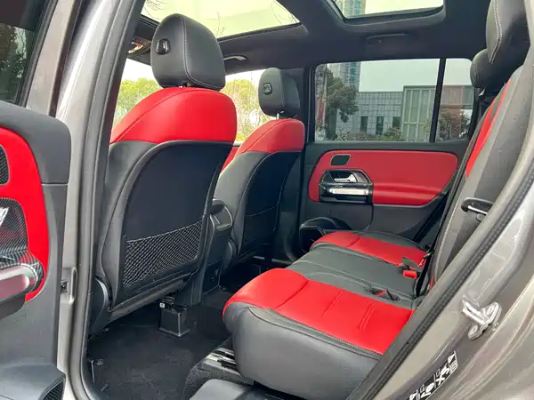 Mercedes-Benz GLB AMG 2023, фото 9