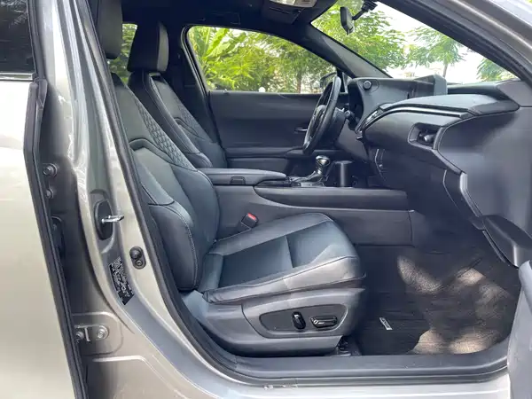 Lexus UX 2022, фото 10