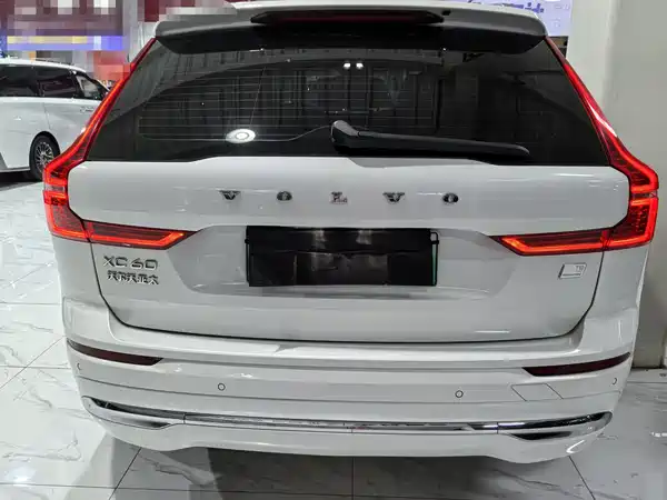 Volvo XC60 PHEV 2022, фото 5