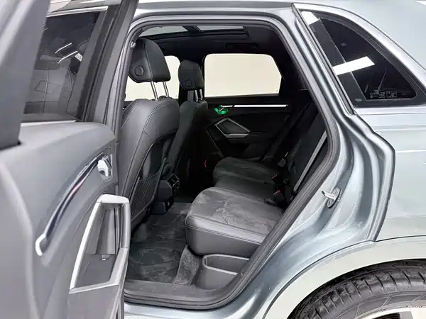Audi Q3 2022, фото 13