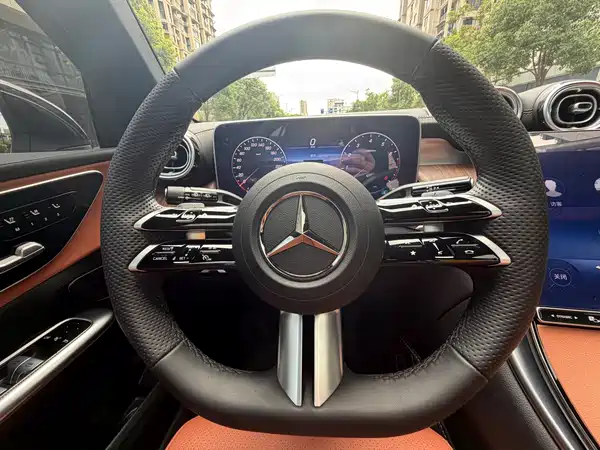 Mercedes-Benz GLC 2025, фото 7
