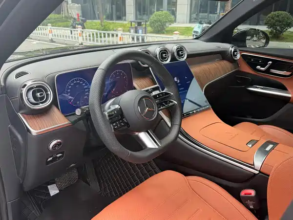 Mercedes-Benz GLC 2025, фото 5