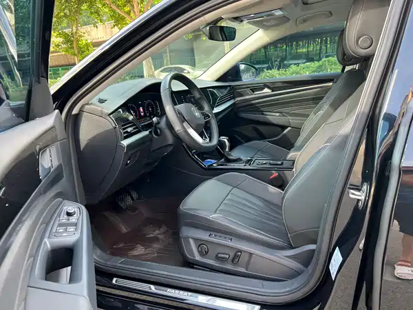 Volkswagen Passat 2024, фото 12