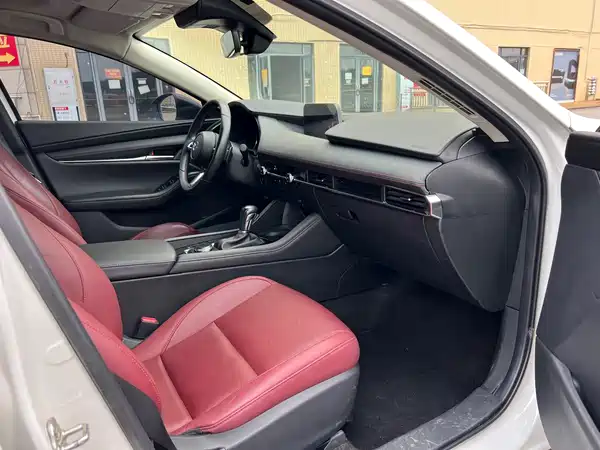 Mazda 3 2023, фото 7
