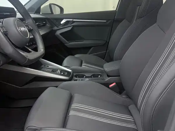 Audi A3 2023, фото 10