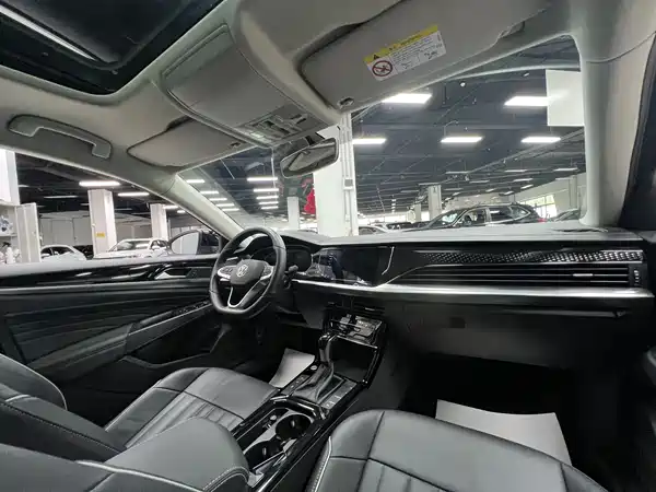 Volkswagen Passat 2022, фото 12