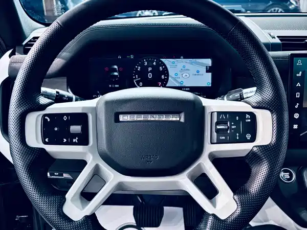 Land Rover Defender 2022, фото 5
