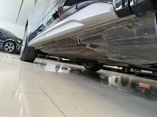 Audi Q5L 2022, фото 21
