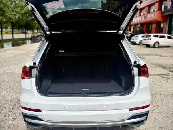 Audi Q3 2023, фото 14