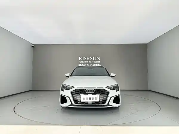 Audi A3 2024, фото 2