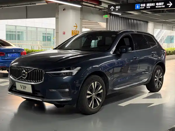 Volvo XC60 2022