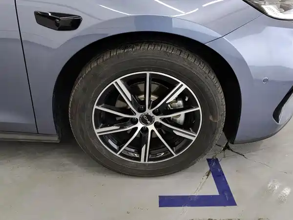 BYD Seal 06 DM-i 2025, фото 6