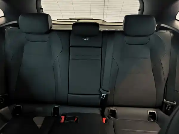 Mercedes-Benz EQA 2024, фото 10