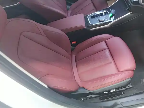 BMW 3 Series 2024, фото 24