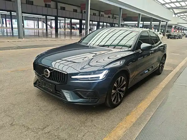Volvo S60 2024
