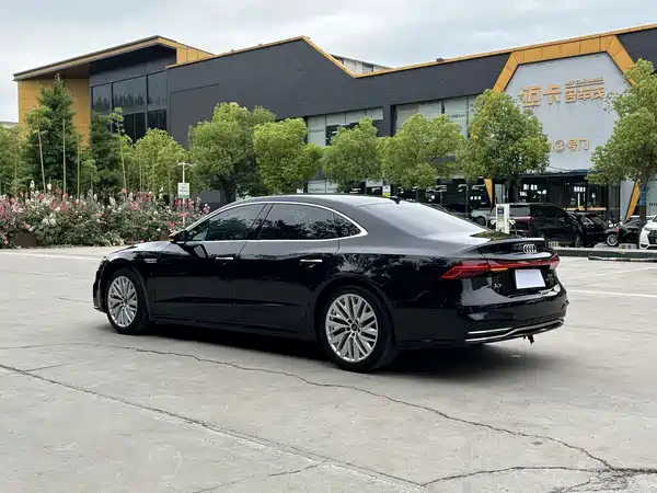 Audi A7L 2024, фото 5