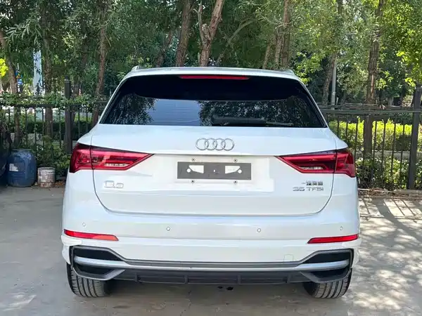 Audi Q3 2022, фото 4