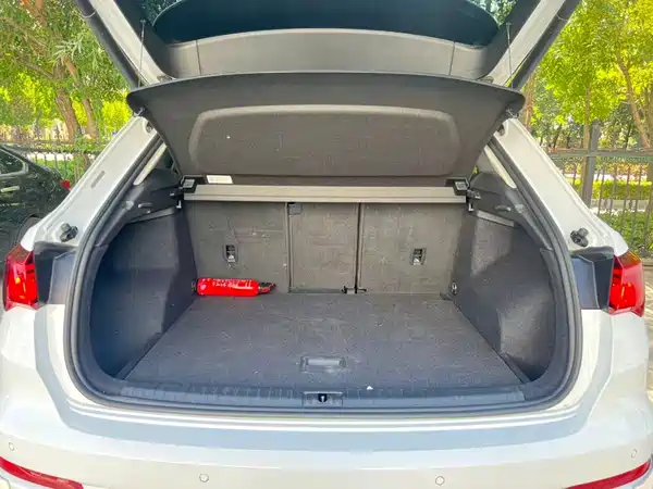 Audi Q3 2022, фото 13