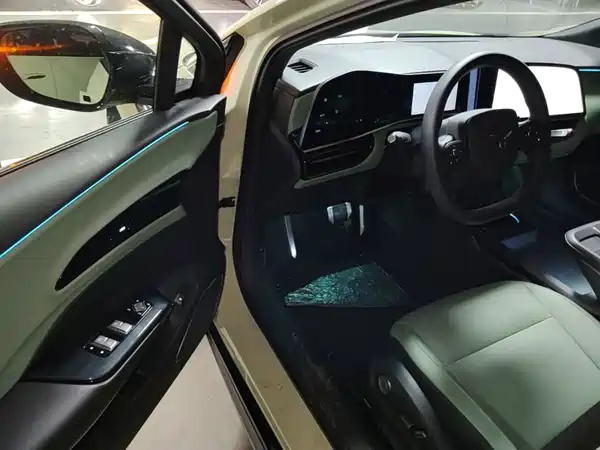 Hongqi EH7 2025, фото 16