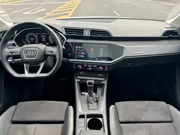 Audi Q3 2022, фото 14