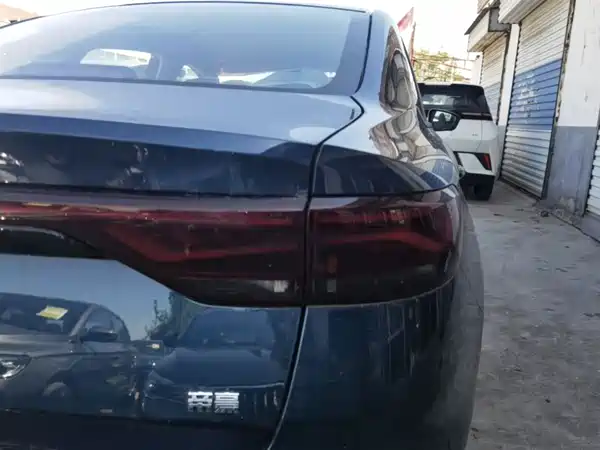 Geely Emgrand 2025, фото 7