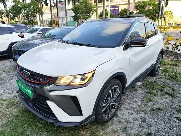 Geely Coolray 2021
