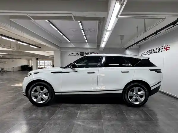 Land Rover Range Rover Velar 2024, фото 4