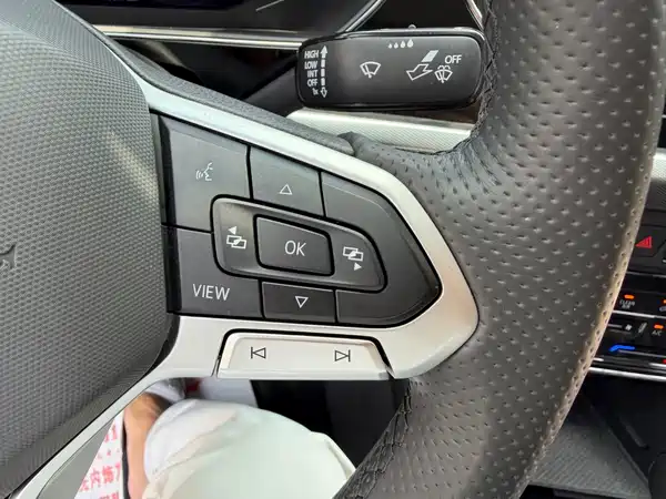 Volkswagen Passat 2022, фото 11
