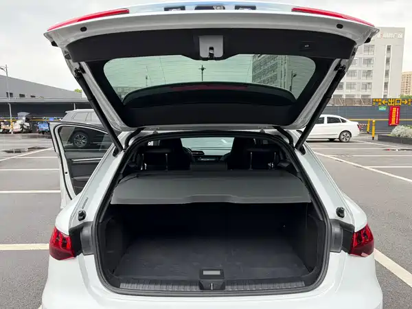 Audi A3 2023, фото 14