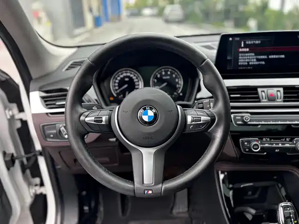 BMW X1 2021, фото 15