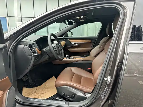 Volvo S90 2024, фото 8