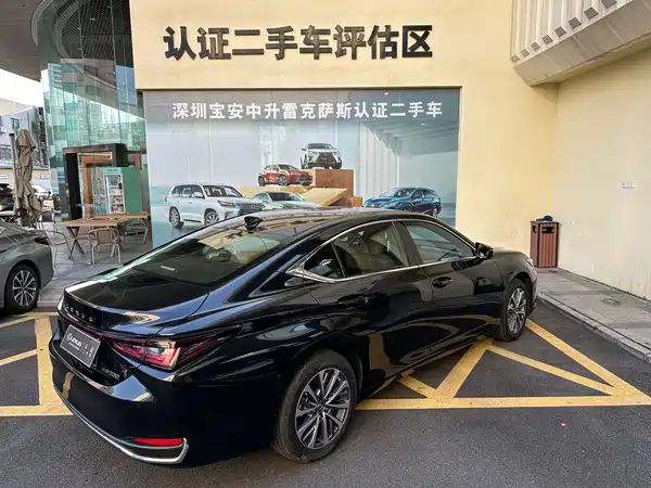 Lexus ES 2025, фото 26