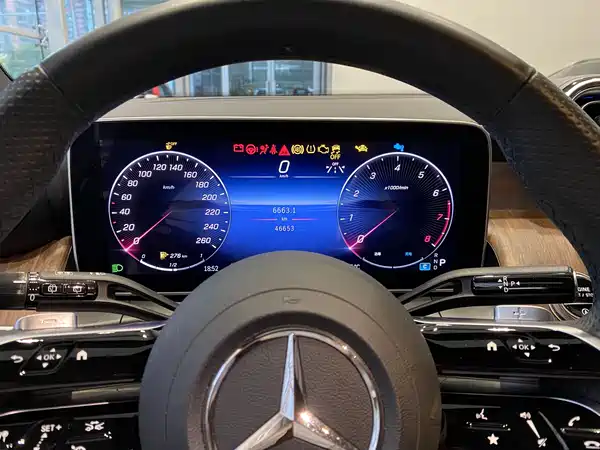 Mercedes-Benz GLC 2023, фото 6