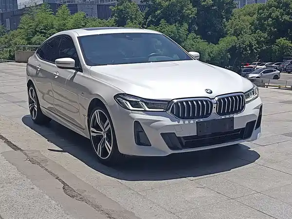BMW 6 Series GT 2022, фото 3
