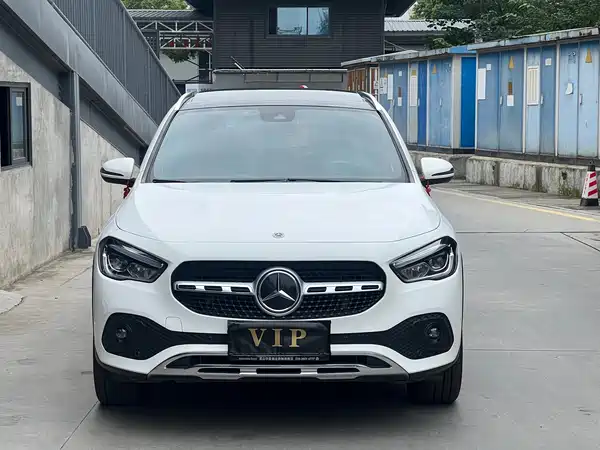 Mercedes-Benz GLA 2022, фото 4